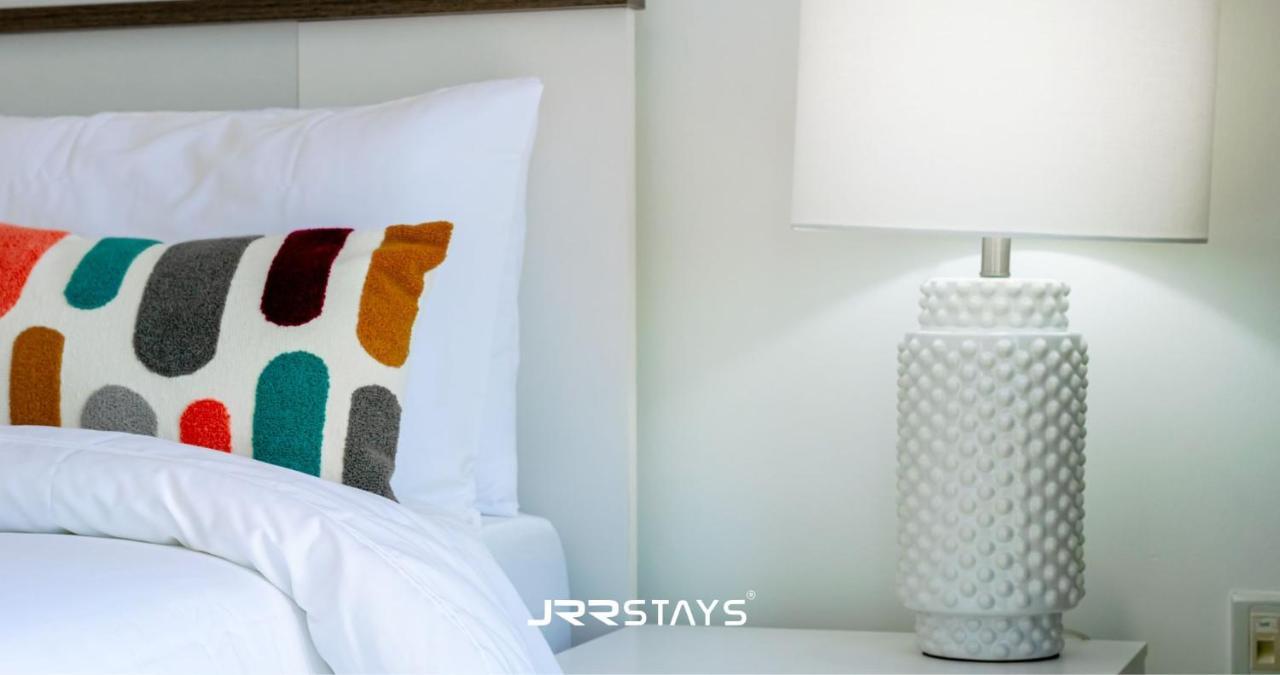 Trendy - Panoramic Views - Jvc * Dubai